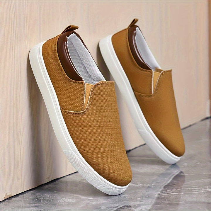 Slip-On Meeste Kingad