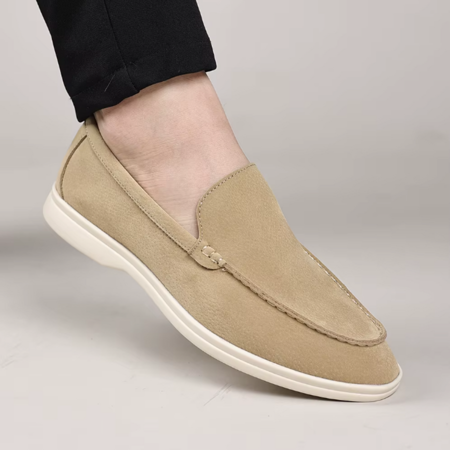 Klassikalised suede Loafers