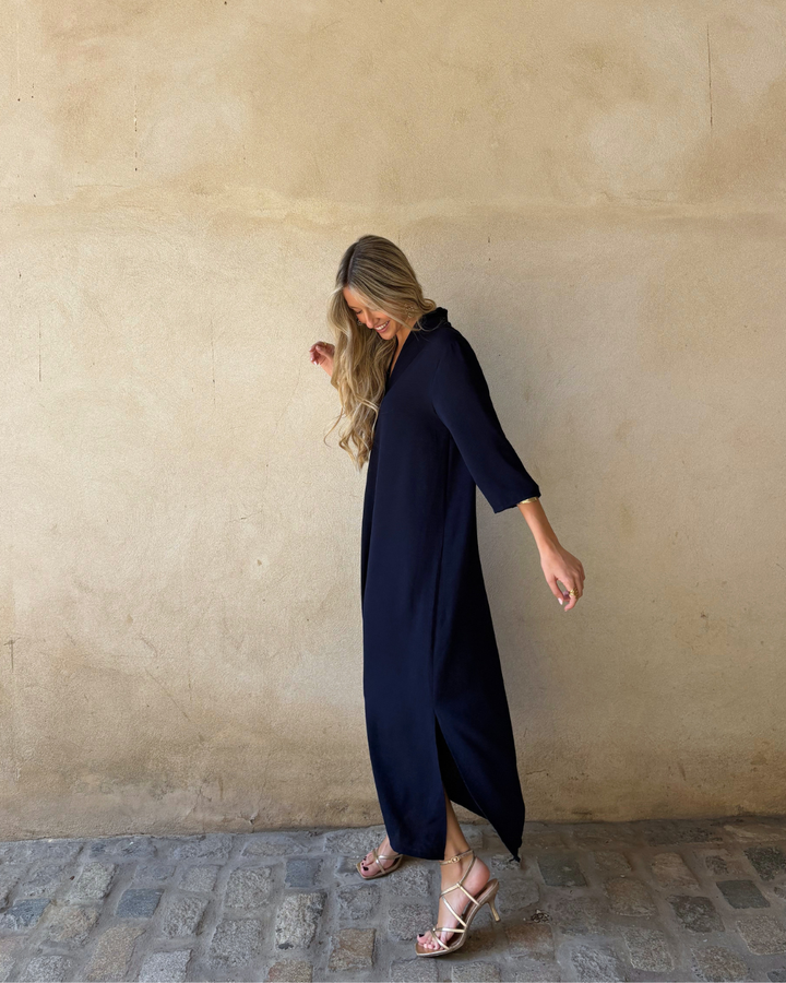 Laura Merevärvi Kleid
