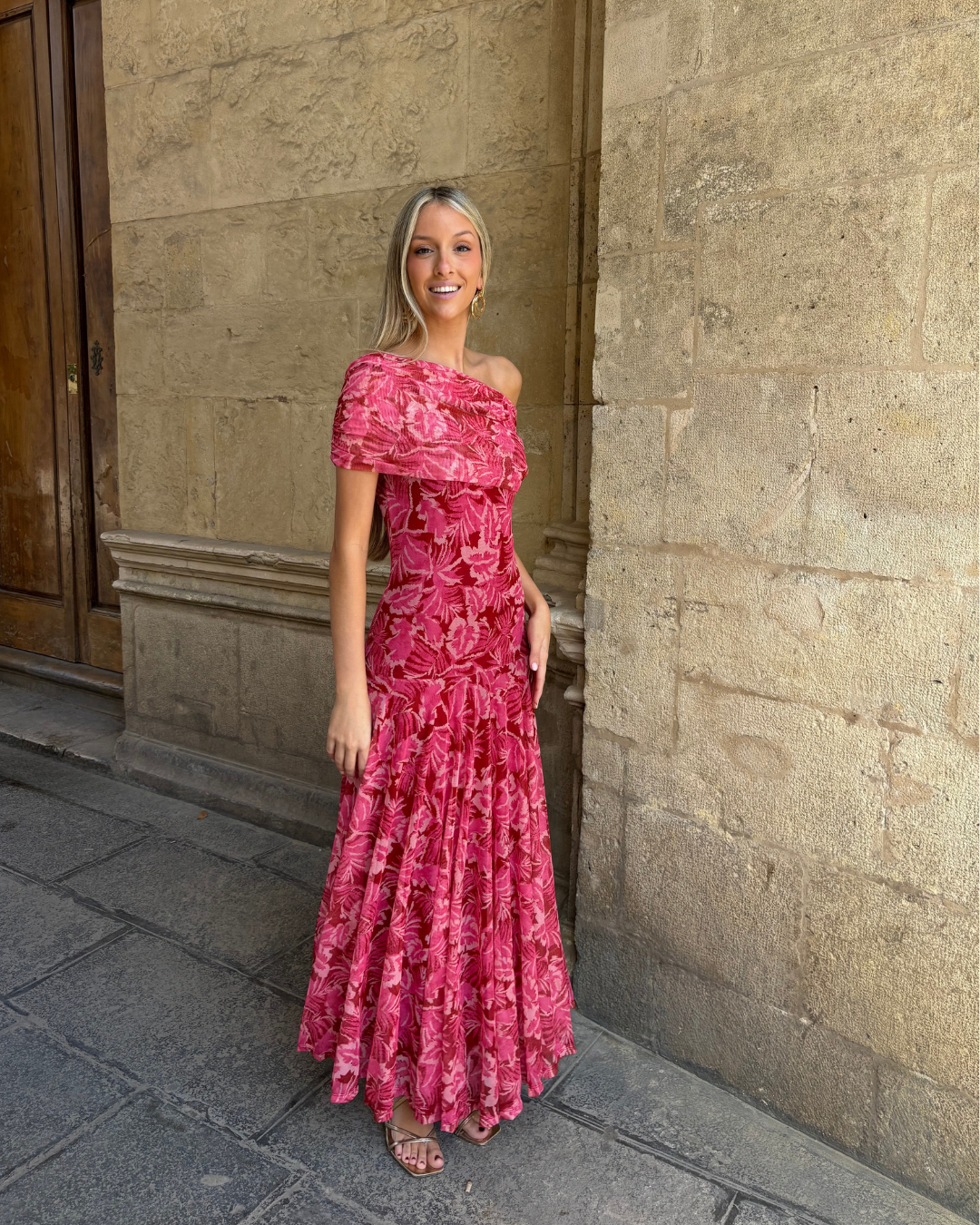 Roosa Sorano Kleid - Eelmäärimine, Toode Saadaval 6. Aprillil