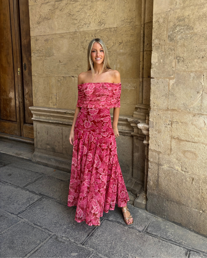 Roosa Sorano Kleid - Eelmäärimine, Toode Saadaval 6. Aprillil