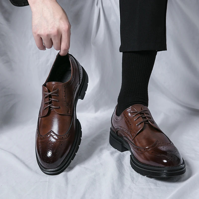 Elegantne nahkne brogue-king