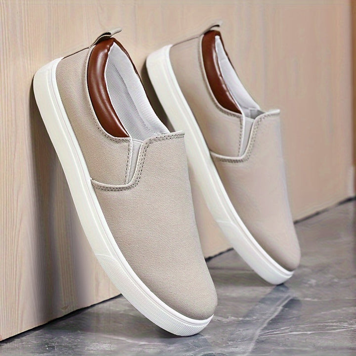 Slip-On Meeste Kingad