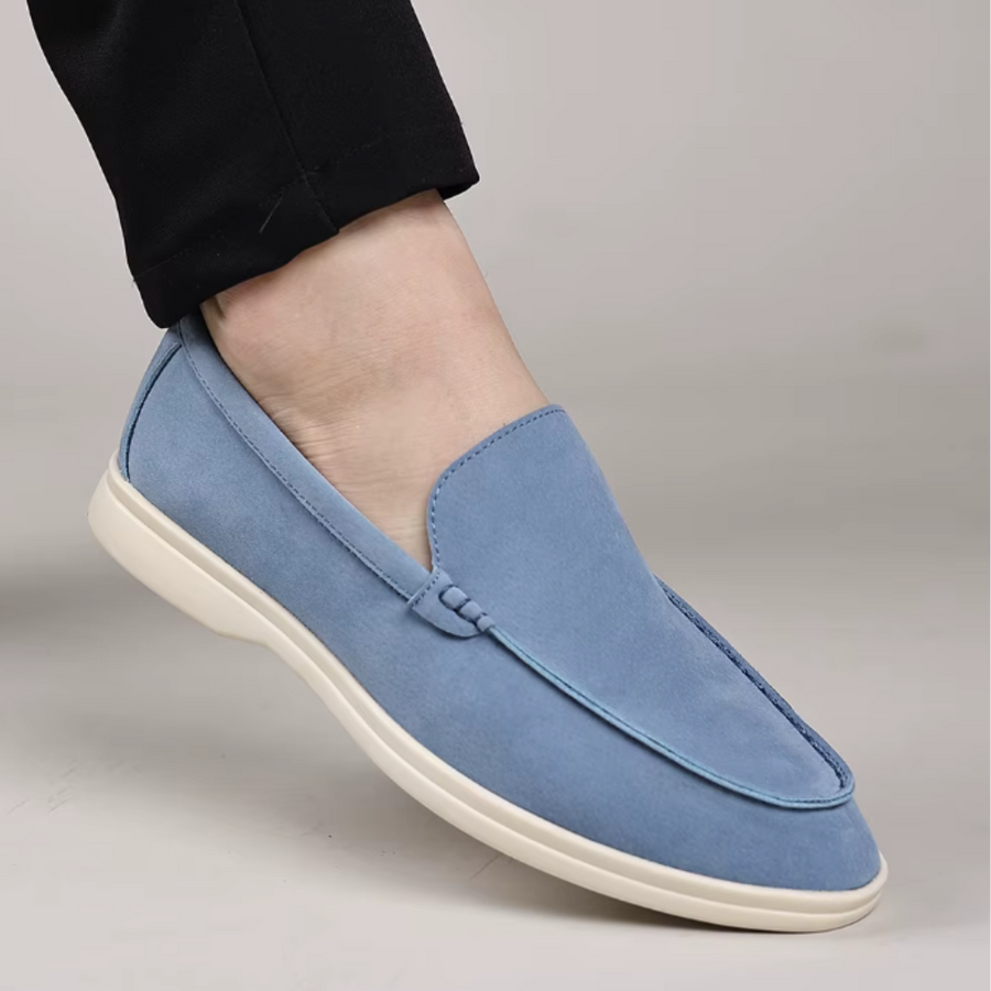 Klassikalised suede Loafers