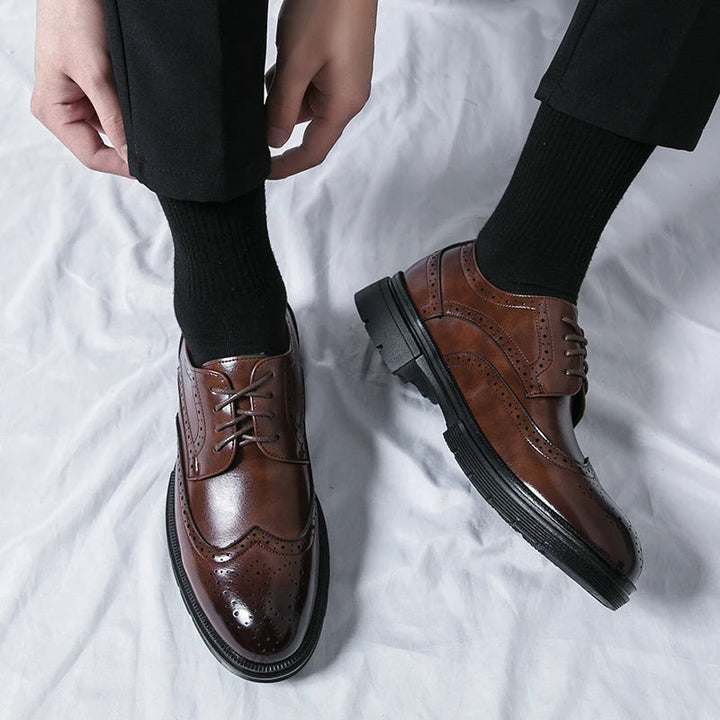 Elegantne nahkne brogue-king