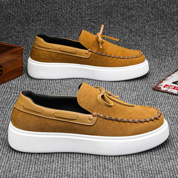Elegantne Suede Kingad