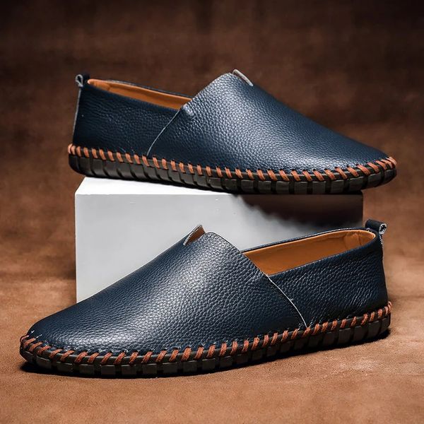 Käsitsi õmmeldud nahast loafers
