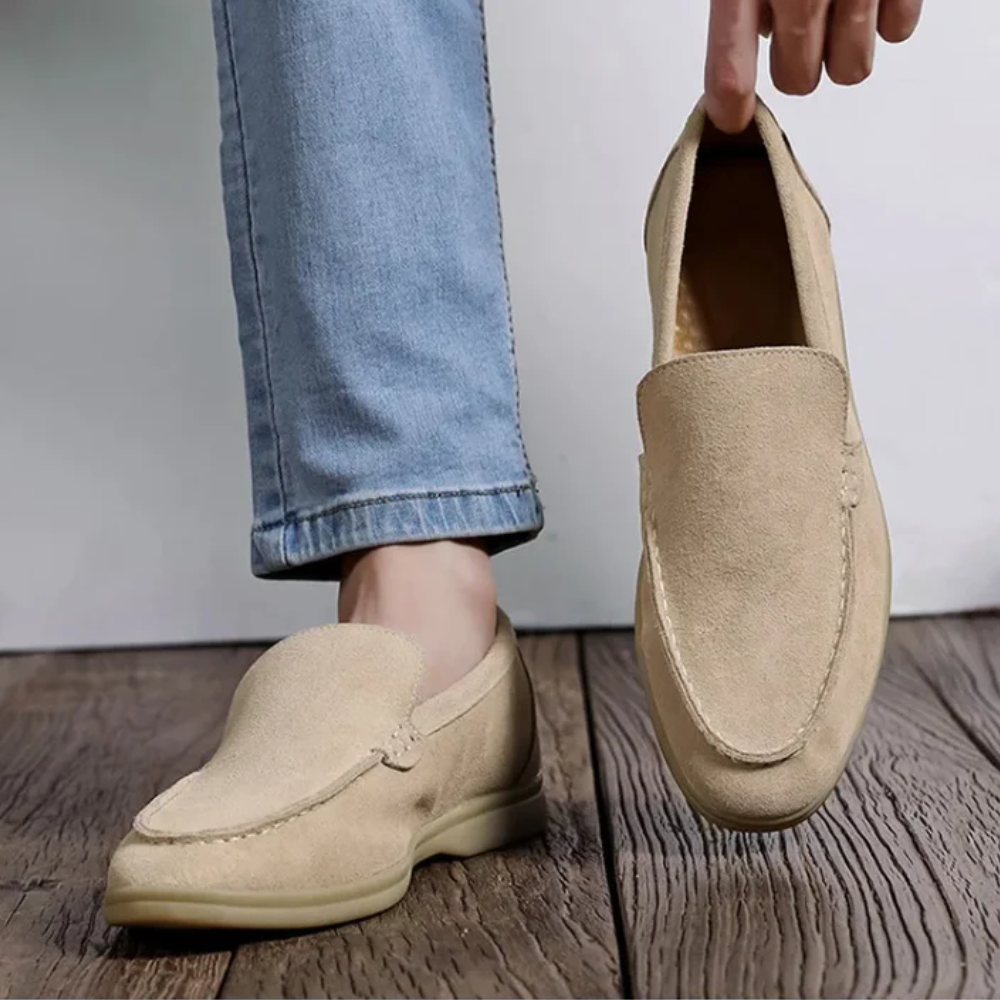 Premium samet Loafers