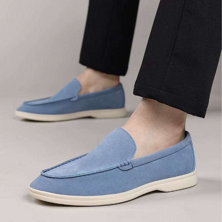 Klassikalised suede Loafers