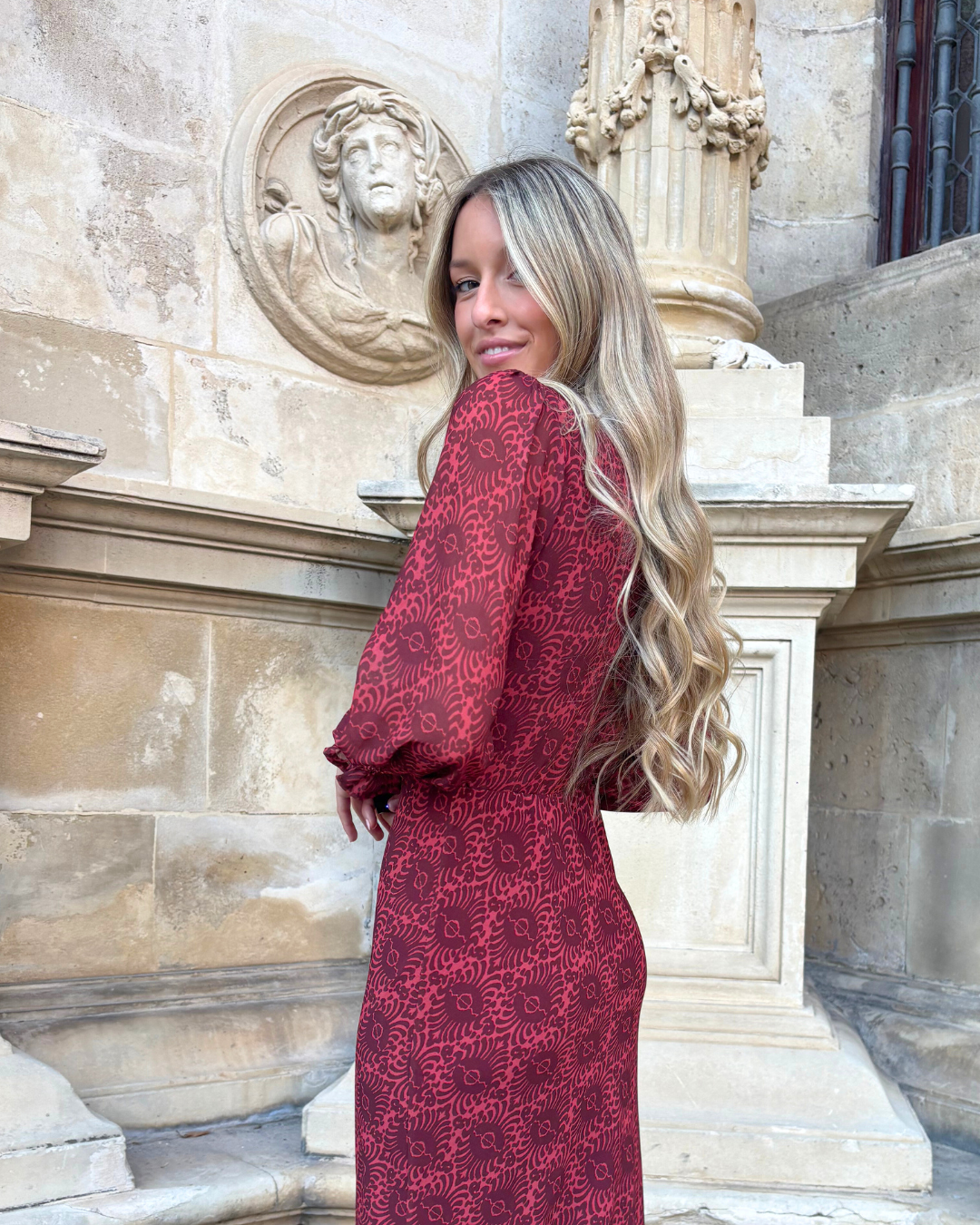 Bordeaux värvi midi pikkusega kleit