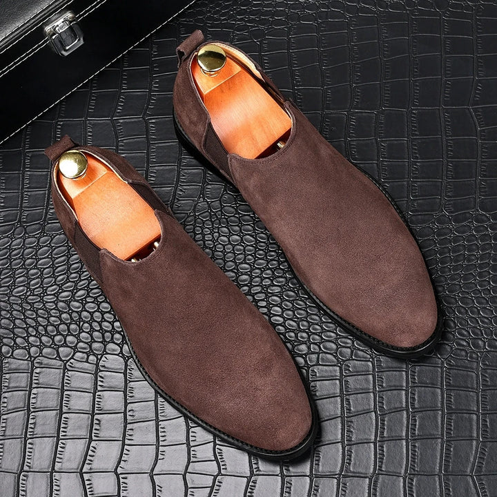 Elegantne seemisnahast Chelsea saapad