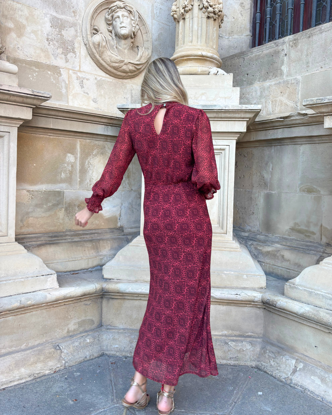 Bordeaux värvi midi pikkusega kleit