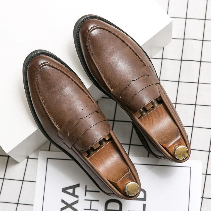 Elegantne nahast Loafers