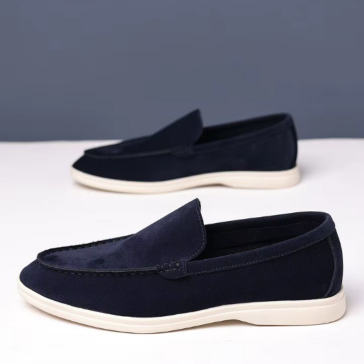 Klassikalised suede Loafers