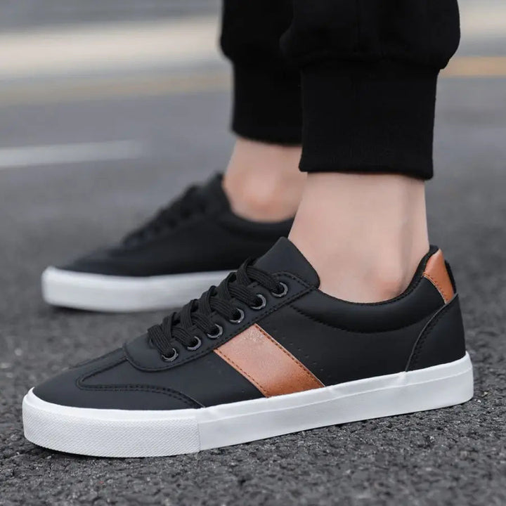 Elegantne Nahast Sneaker