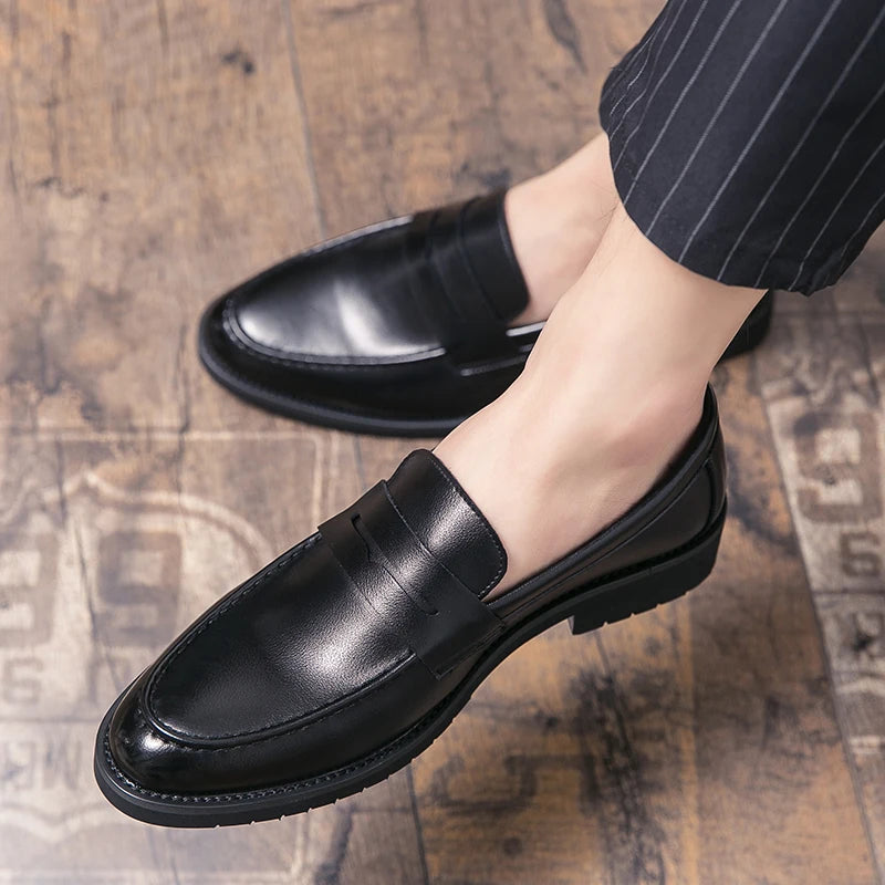 Elegantne nahast Loafers