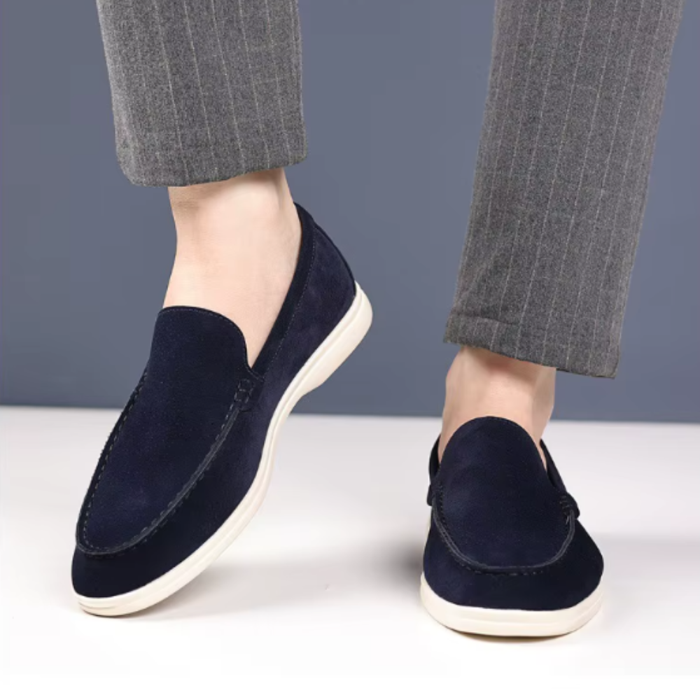 Klassikalised suede Loafers