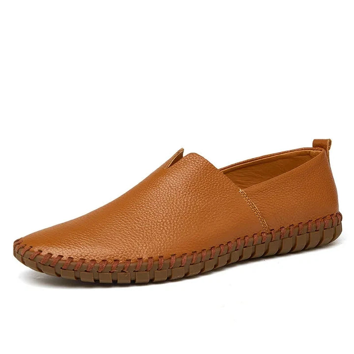 Hingavad nahast loafers