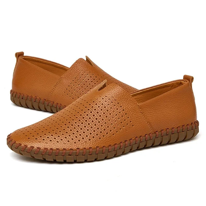 Hingavad nahast loafers