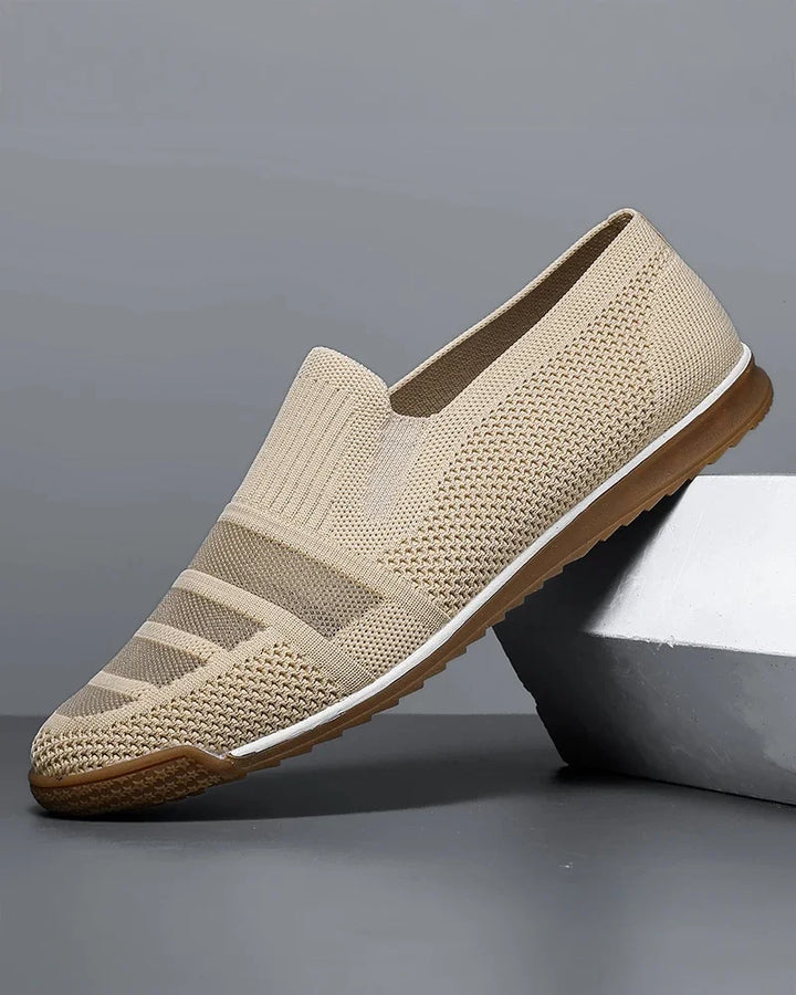 Elegantne kootud kingad