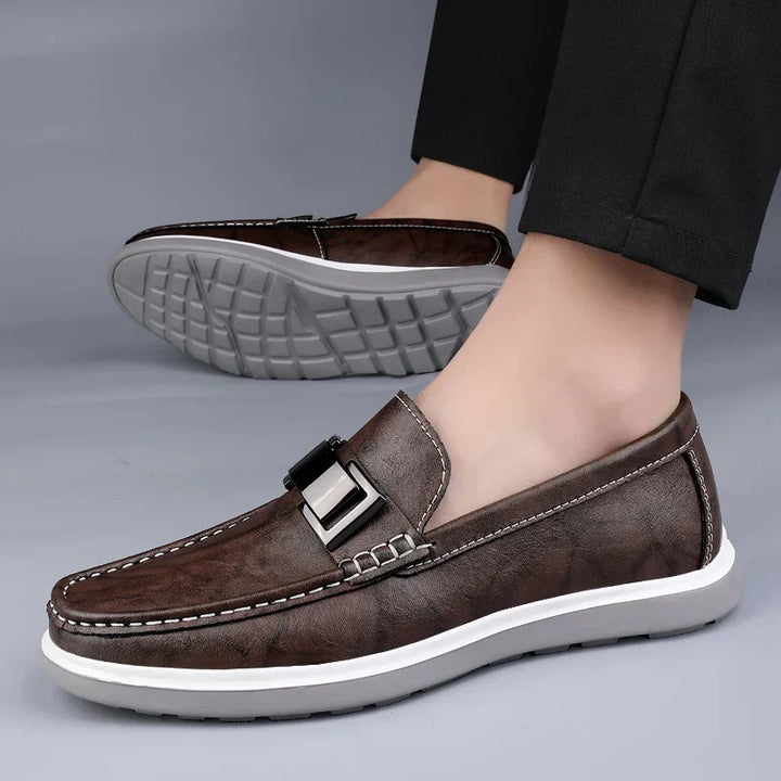 Luksuslikud nahast loafersid