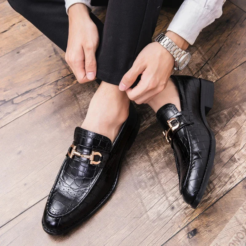 Nahkrihmaga loafers