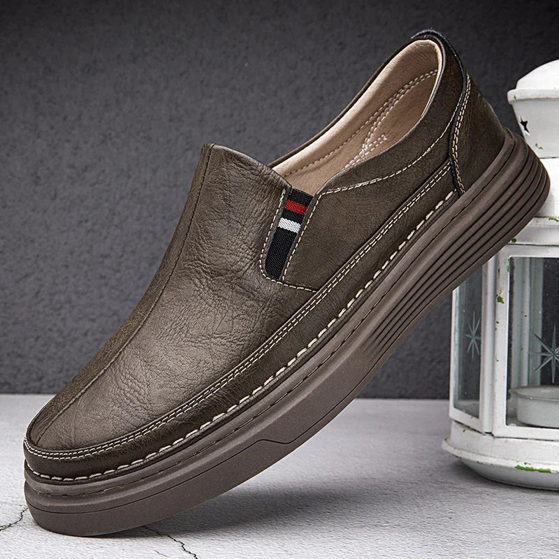 Elegantne Nahk Slip-On Kingad