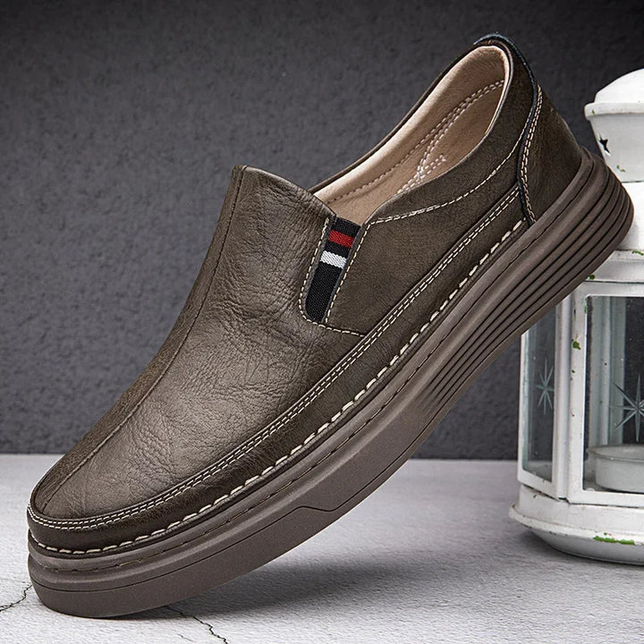 Elegantne Nahk Slip-On Kingad