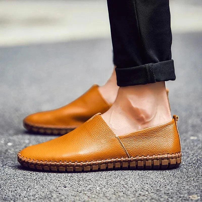 Elegantne, hingav nahk Loafer
