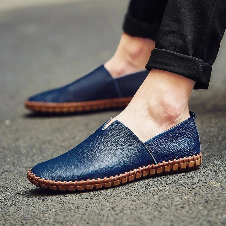 Hingavad nahast loafers