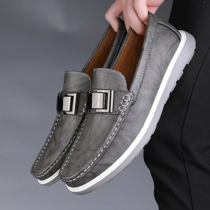 Luksuslikud nahast loafersid