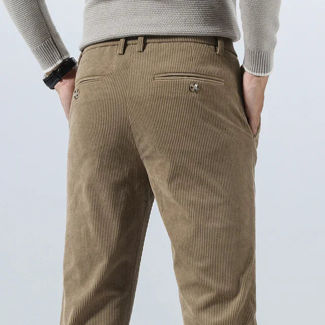 Igapäevased corduroy püksid