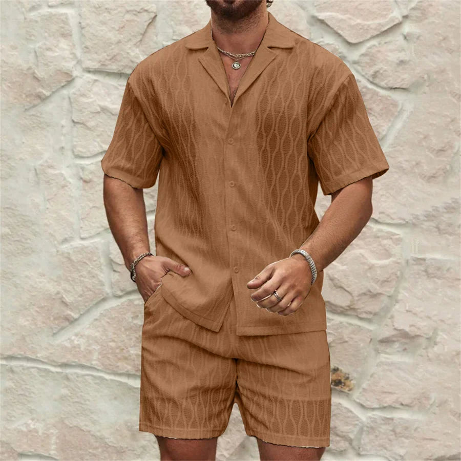 Elegantne suvekostüüm