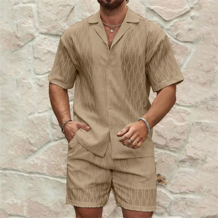 Elegantne suvekostüüm