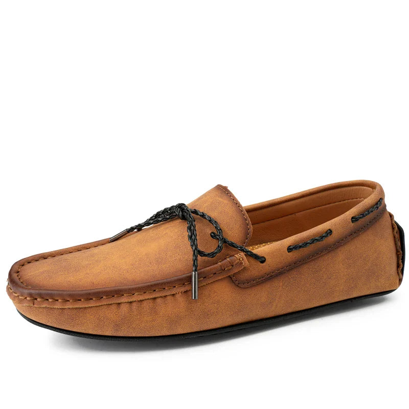 Käsitsi valmistatud seemisnahast Loafers
