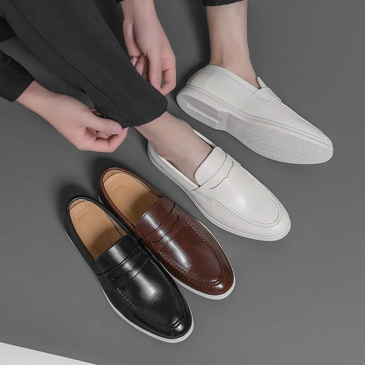 Elegantne, ametlikud nahast loafers kontorisse