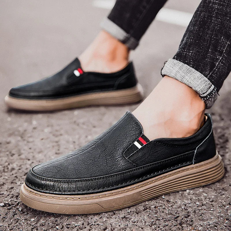 Elegantne Nahk Slip-On Kingad