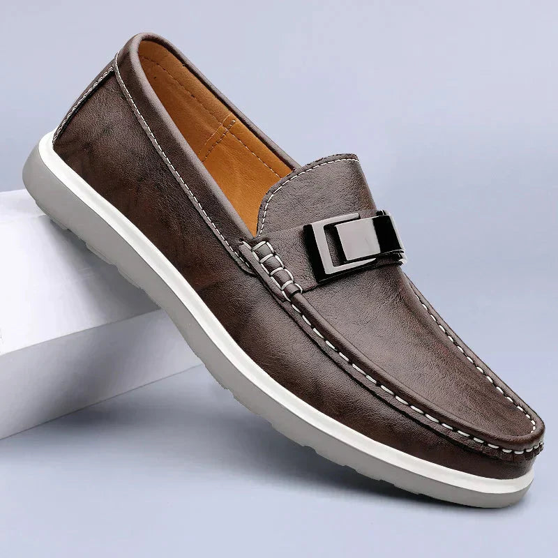Luksuslikud nahast loafersid