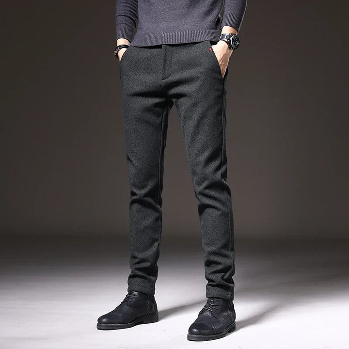 Šikk slim fit püksid