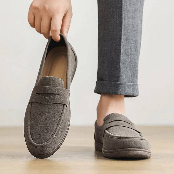 Elegantne, hingav Loafers