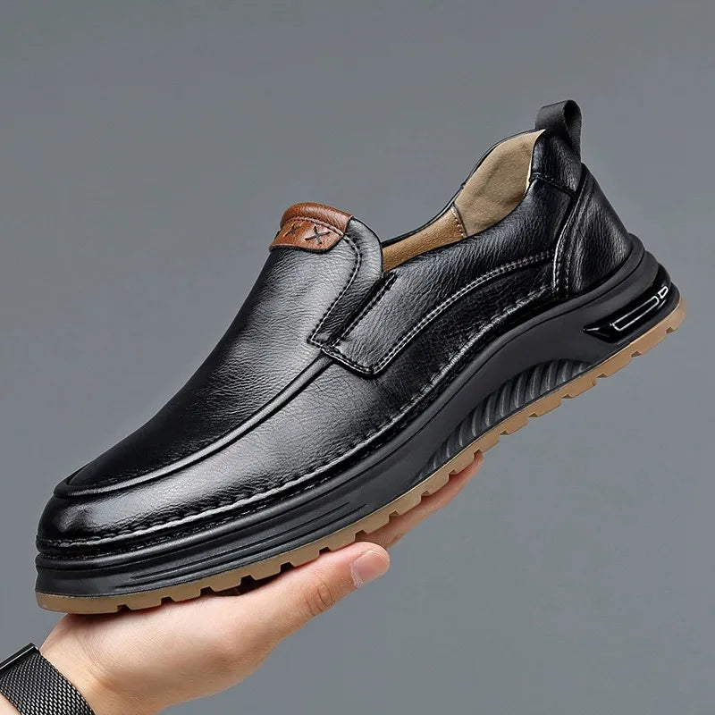 Elegantne nahast jalatsid
