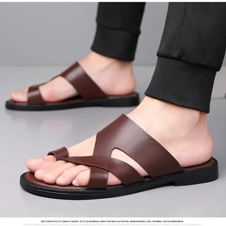 Elegantne nahast sussid