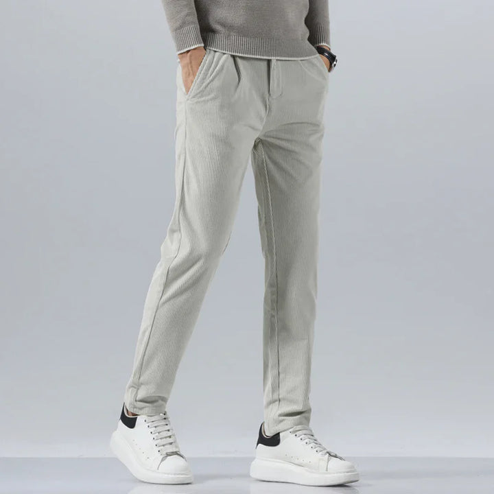 Igapäevased corduroy püksid
