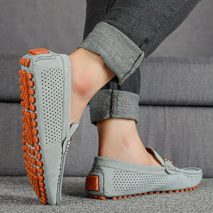 GIANNI PERFOREERITUD NAHKSED LOAFERID