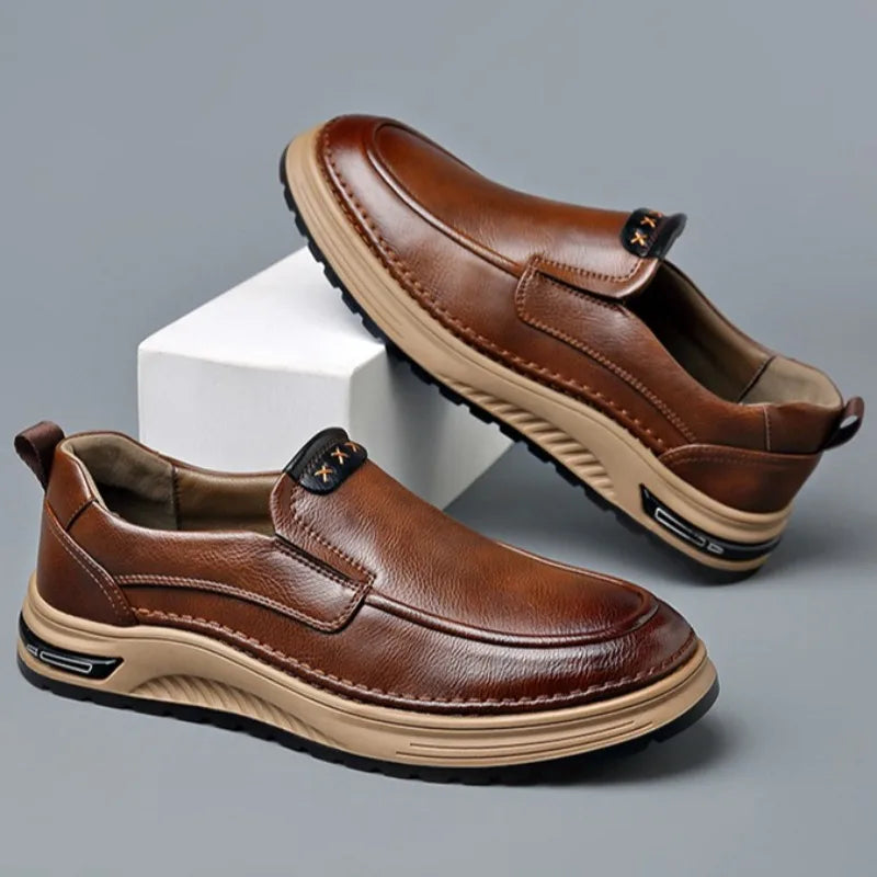 Elegantne nahast jalatsid