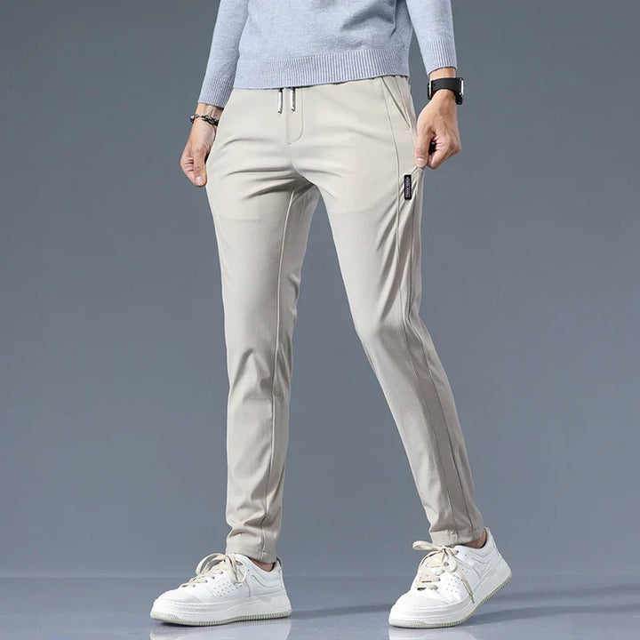Elegantne Slim Fit Püks