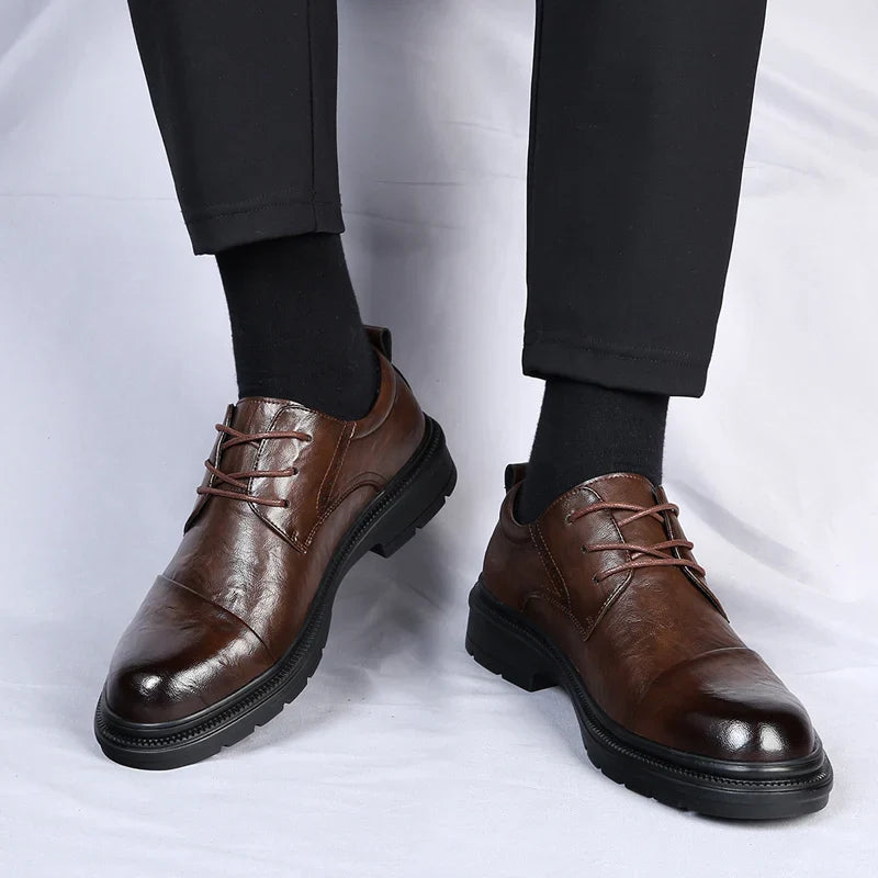 Elegantne nahkkingad Briti stiilis