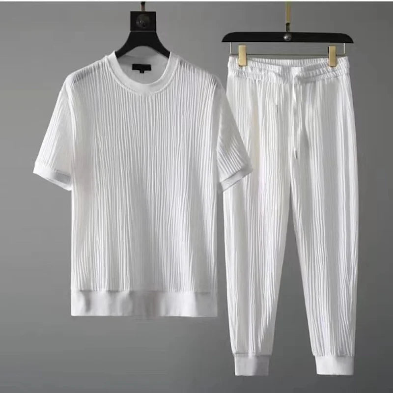 Elegantne, hingav komplekt