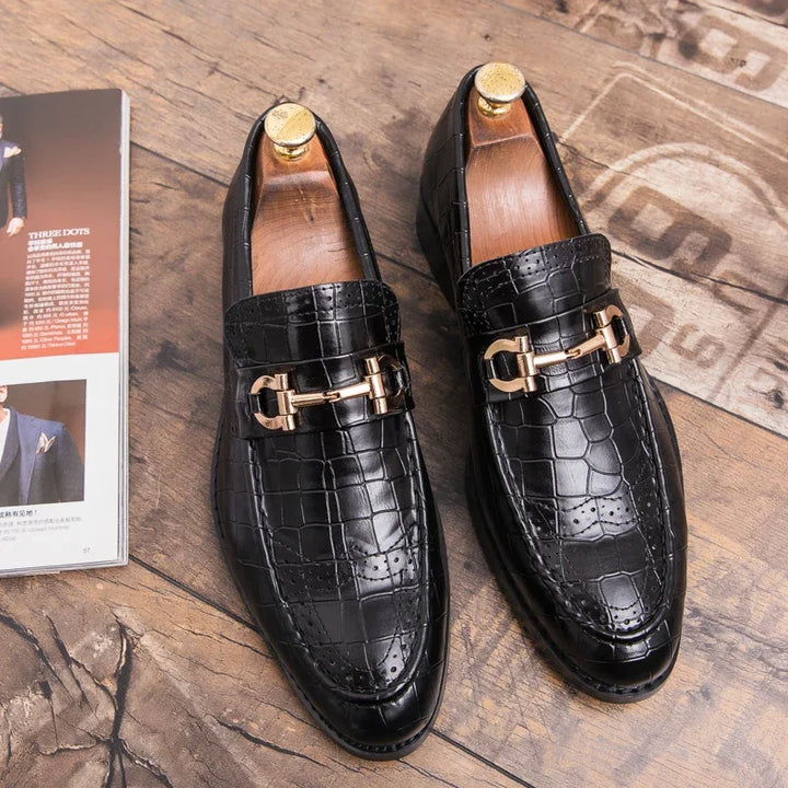 Nahkrihmaga loafers