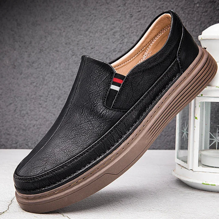 Elegantne Nahk Slip-On Kingad